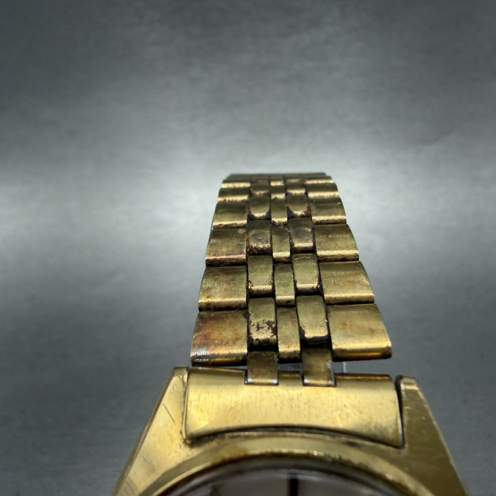 Seiko Pulsar Watch Men 36mm White Dial Gold Tone Daydate V563-8049 New Batt4