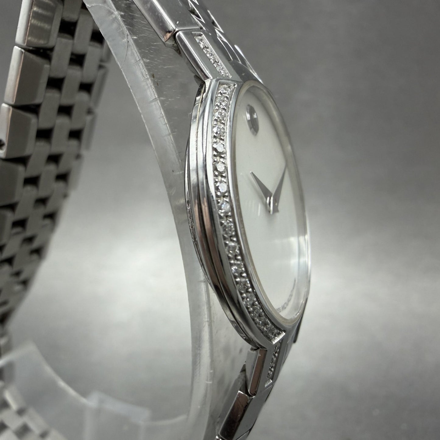 Movado Faceto Watch Women 25mm MOP Dial Steel Diamonds Round 0605146 New Battery3