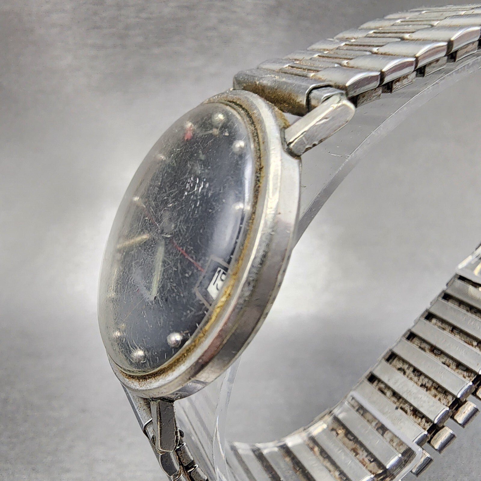 Timex Electronic Model 87 Watch Men 35mm Black Dial Silver Tone Date Round PARTS3