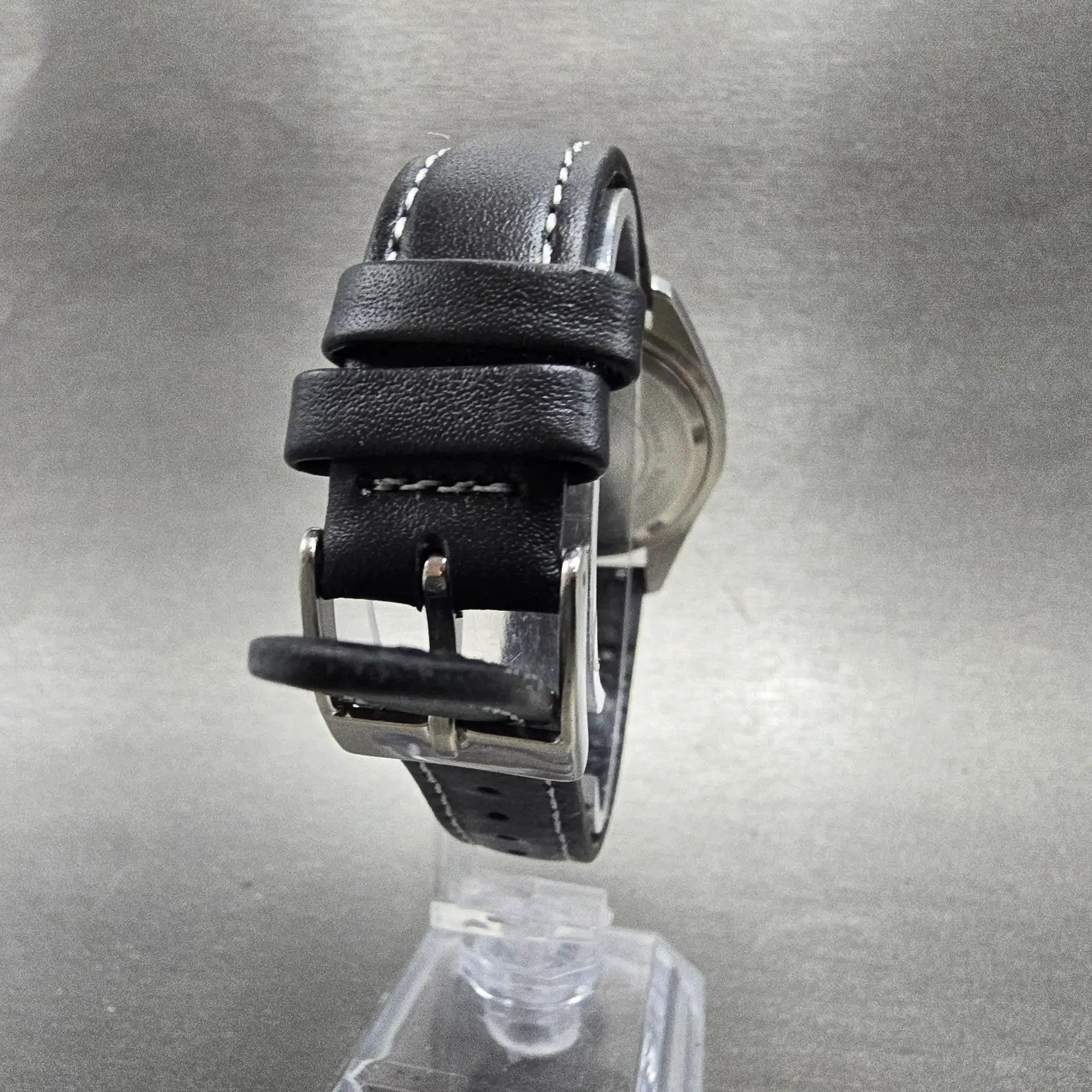 Victorinox Swiss Army Garrison Watch Women 34mm Black Dial Steel Date New Batt P7