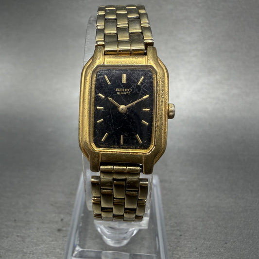Seiko Tank Watch Women 17mm Black Dial Gold Tone Rectangle V400-5498 New Battery0