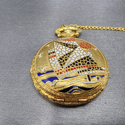Skeleton Pocket Watch Men 47mm Skeleton Dial Gold Tone Mosaic Design Runs
