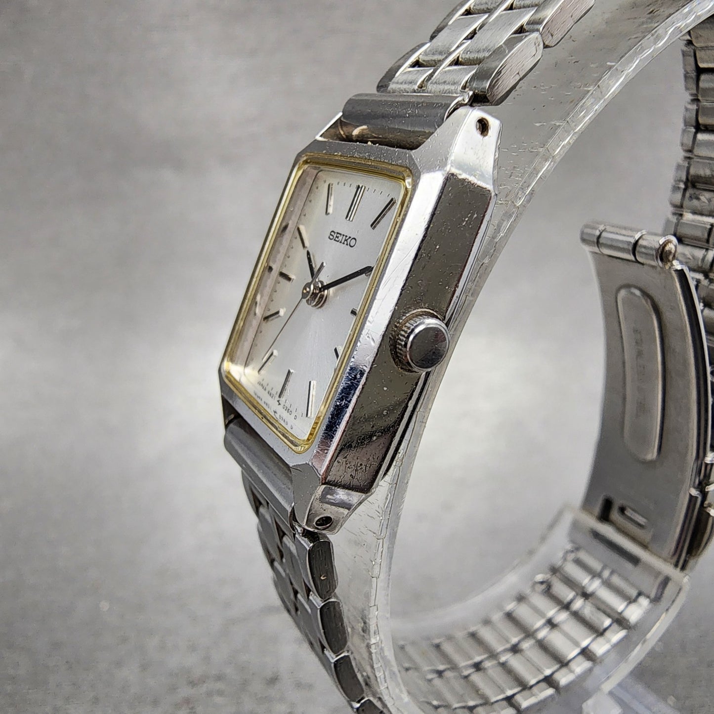 Seiko Tank Watch Women 19mm Silver Dial Silver Tone 4n215090 New Battery2