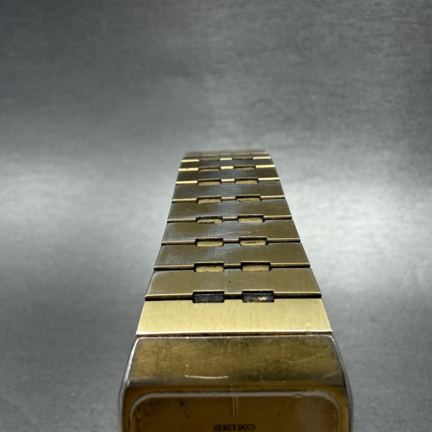 Seiko Tank Watch Men 26mm Champagne Dial Gold Tone Rectangle 5Y955009 New Batt4