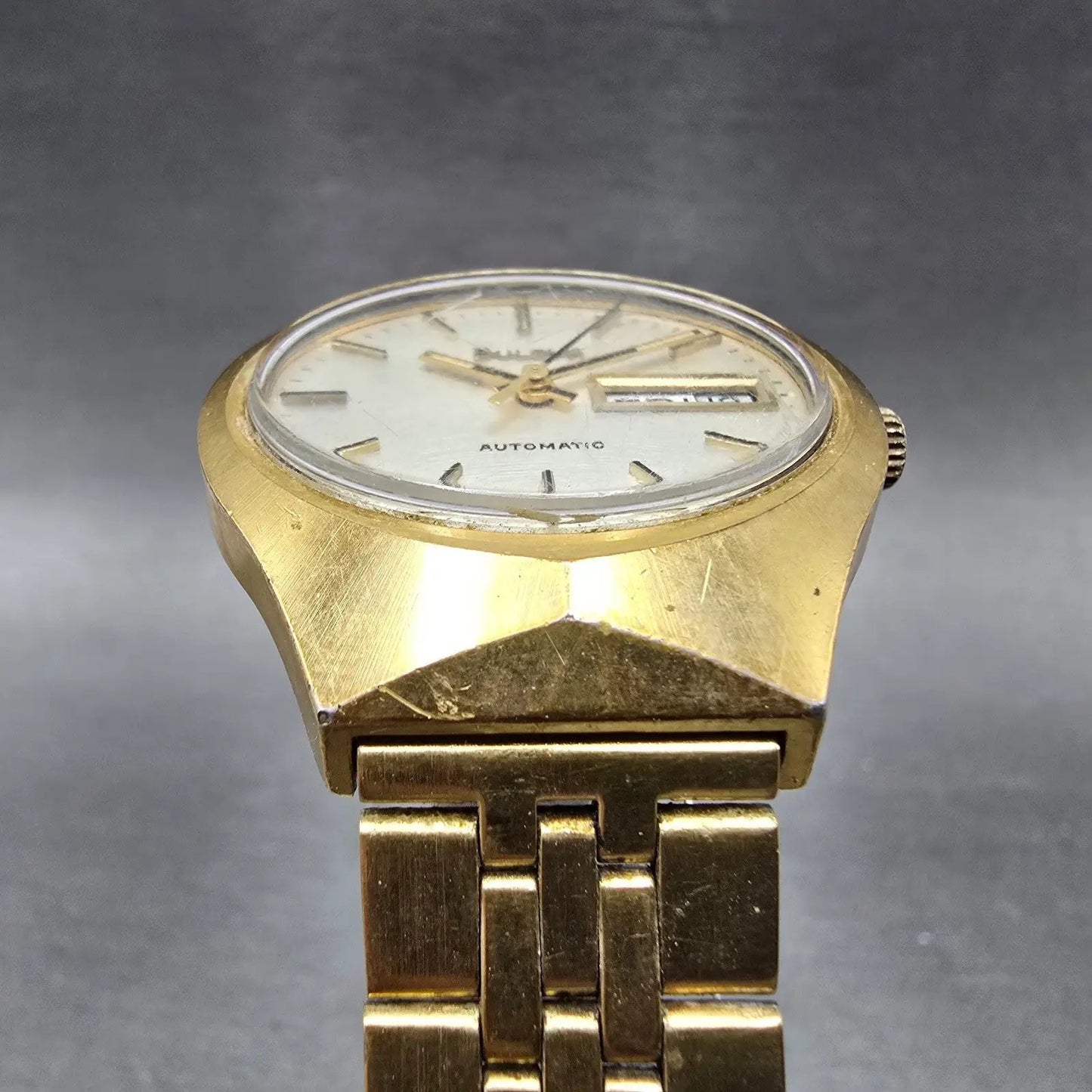 Bulova Automatic Watch Men 35mm Silver Dial Gold Tone Daydate Round N7 PARTS VTG4