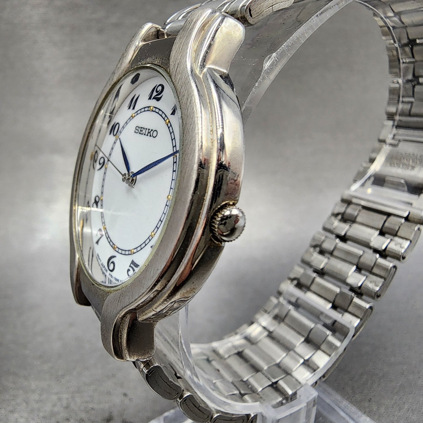 Seiko Watch Men 34mm White Dial Silver Tone Round V7017a70 New Battery2