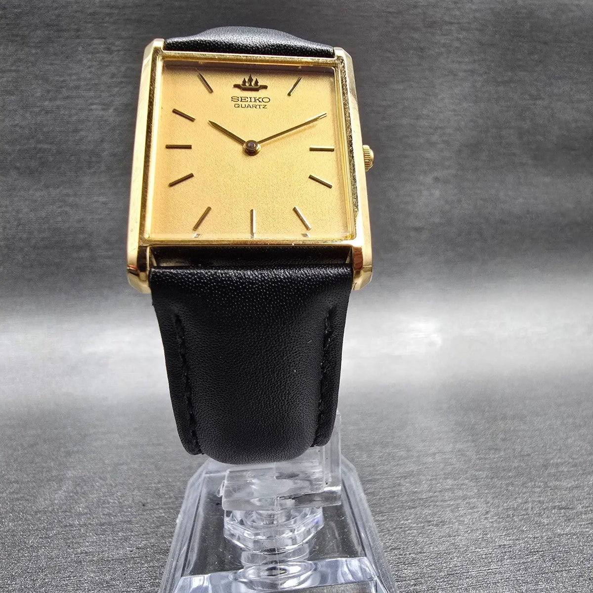 Seiko Tank Watch Men 25mm Gold Dial Gold Rectangle 5Y30-5060 New Battery JP VTG5