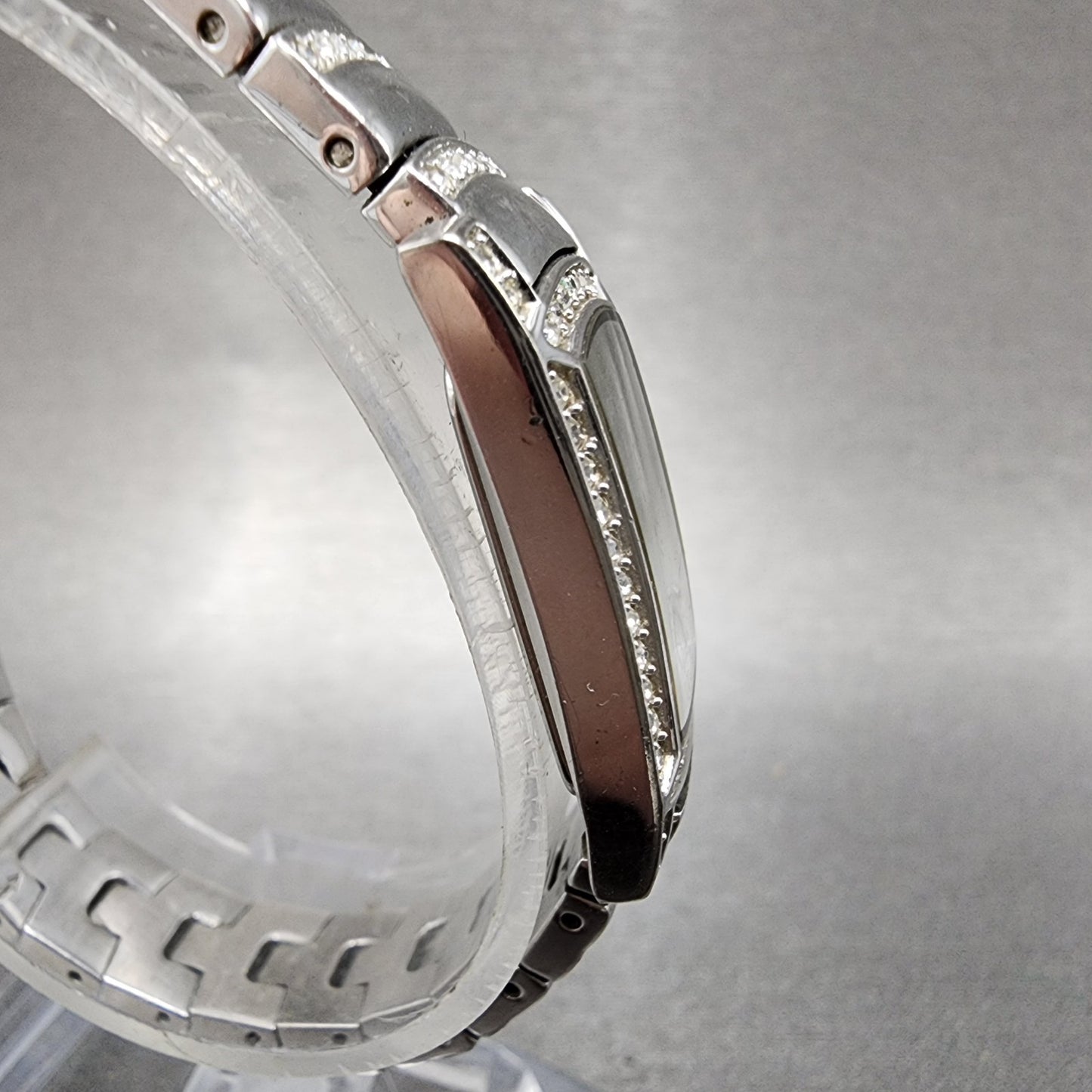 Bulova Tank Watch Women 15mm MOP Dial Silver Tone Crystal Accent 96T13 New Batt3