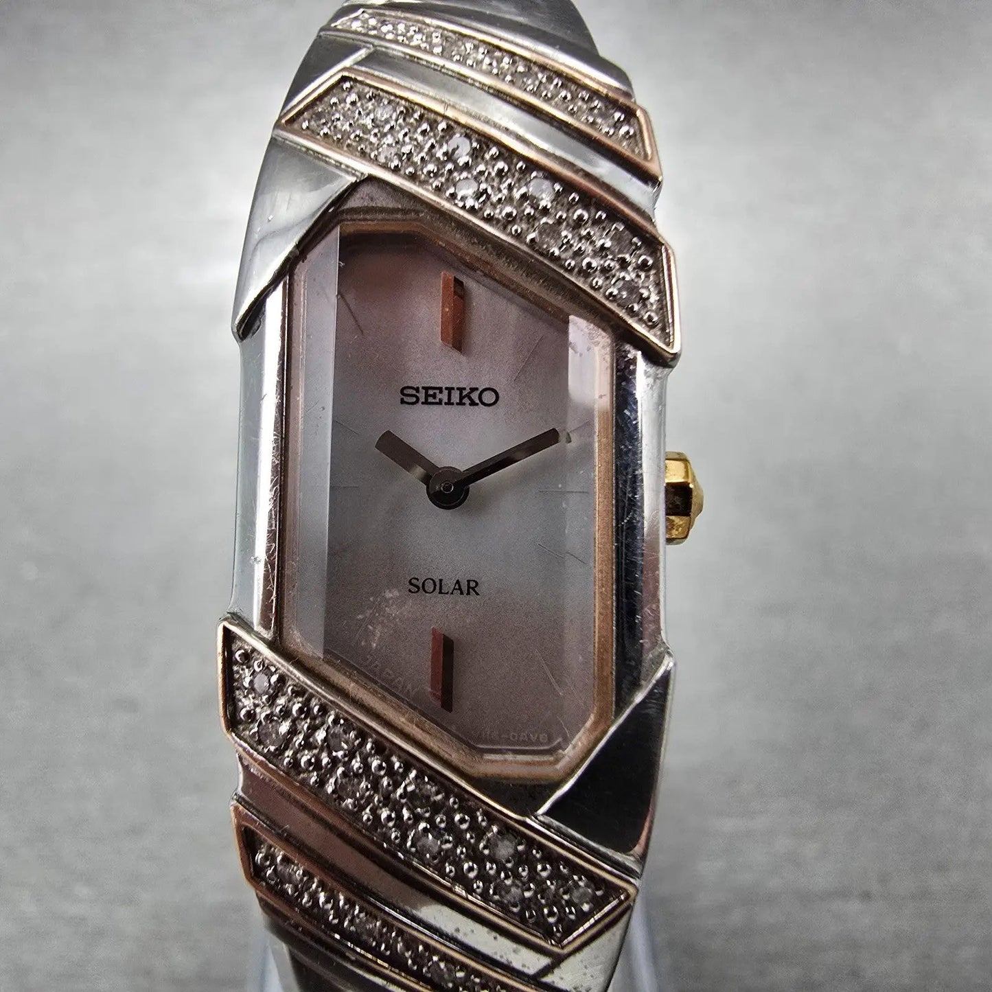 Seiko Solar Tank Watch Women 15mm MOP Dial Two Tone Rectangle V116-0AJ0 Runs1