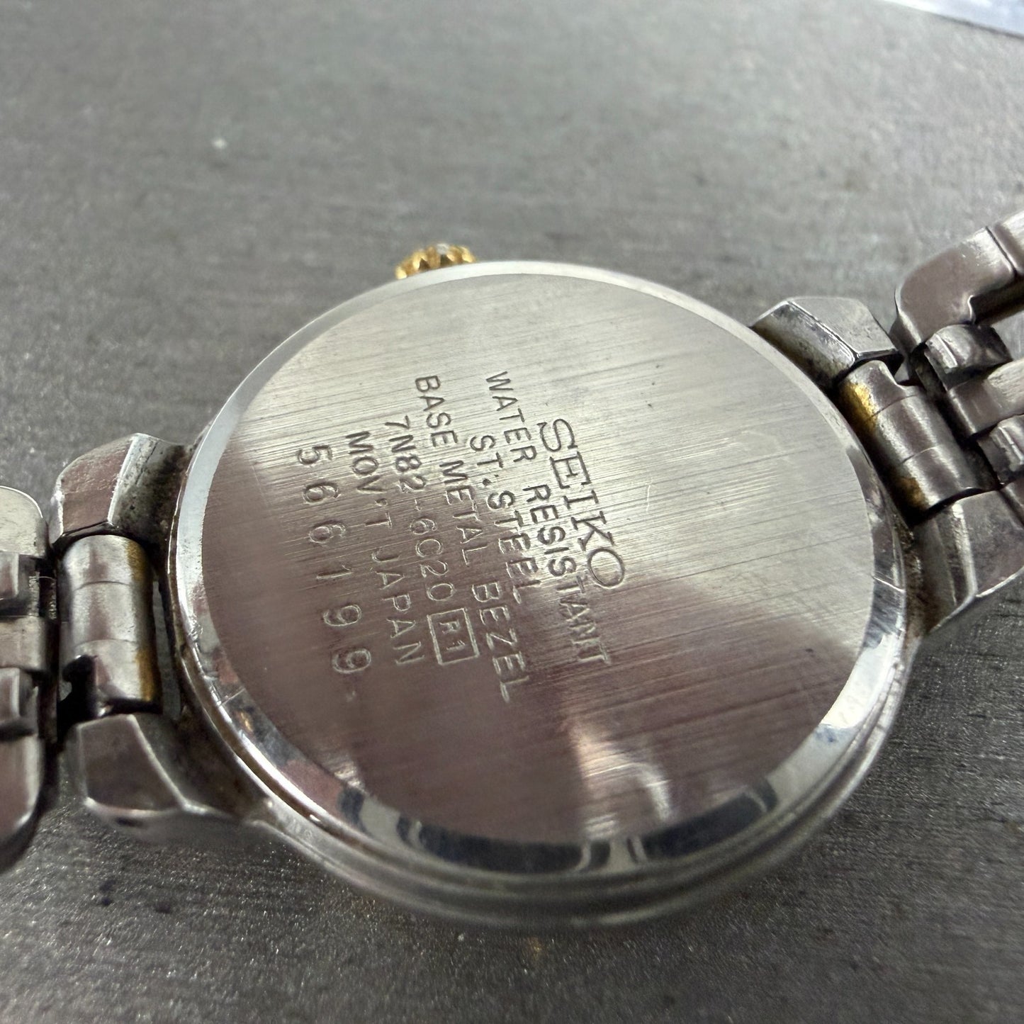 Seiko Watch Women 25mm Black Dial Two Tone Date Round 7N82-6C20 New Battery ABC9