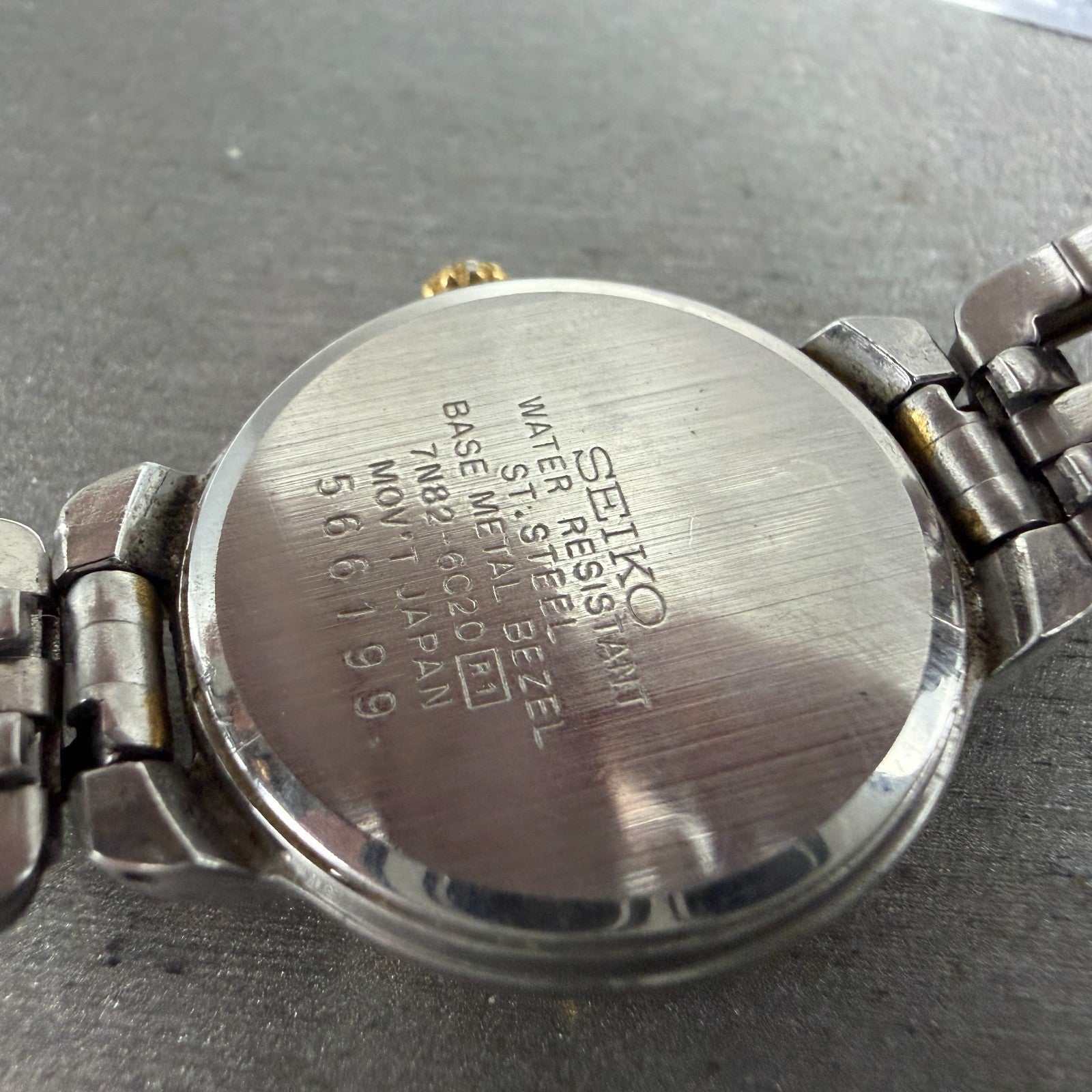 Seiko Watch Women 25mm Black Dial Two Tone Date Round 7N82-6C20 New Battery ABC9