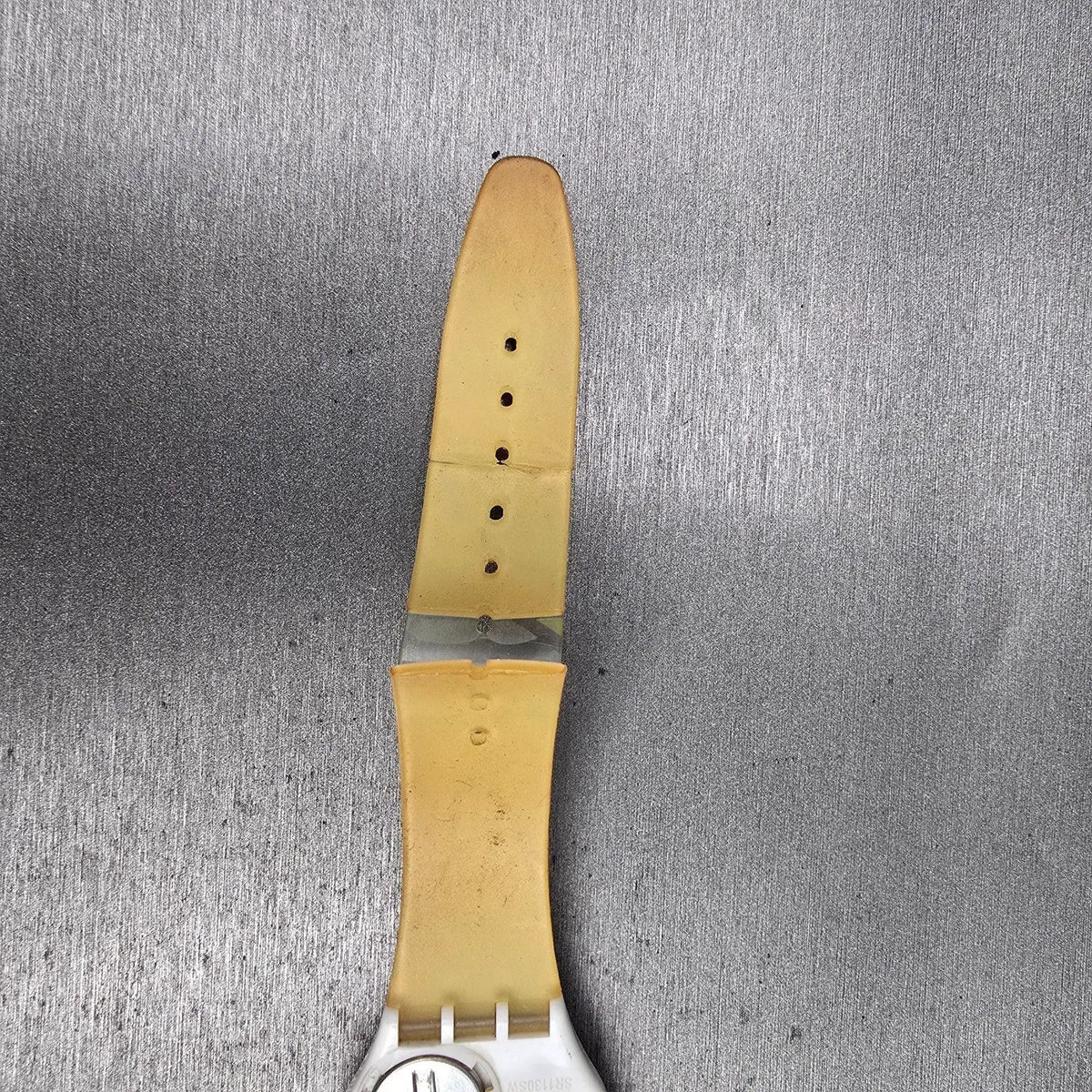 Swatch Peppercane Watch Men 34mm Blue Dial White Case Round GW166 New Batt READ!2