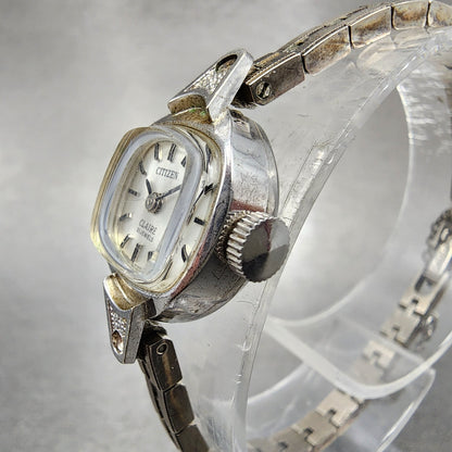 Citizen Claire Watch Women 15mm Silver Dial White Gold Plated Manual Wind Runs