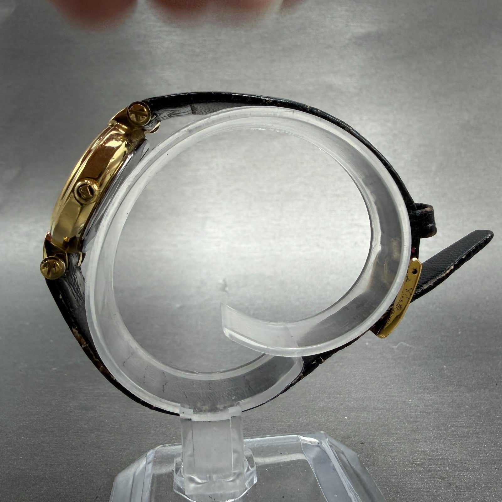 Burberry Watch Women 24mm White Dial Gold Tone Round 3200 New Battery6