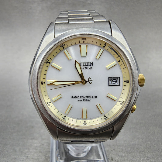 Citizen Eco-Drive Watch Men 38mm Silver Dial Steel Date Atomic Runs H415-503303