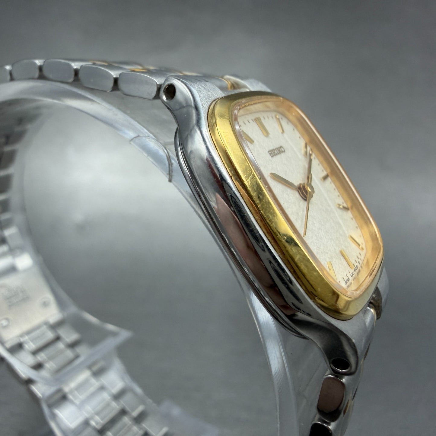 Seiko Tank Watch 22mm Women Champagne Dial Two Tone 4J41-5030 New Battery3