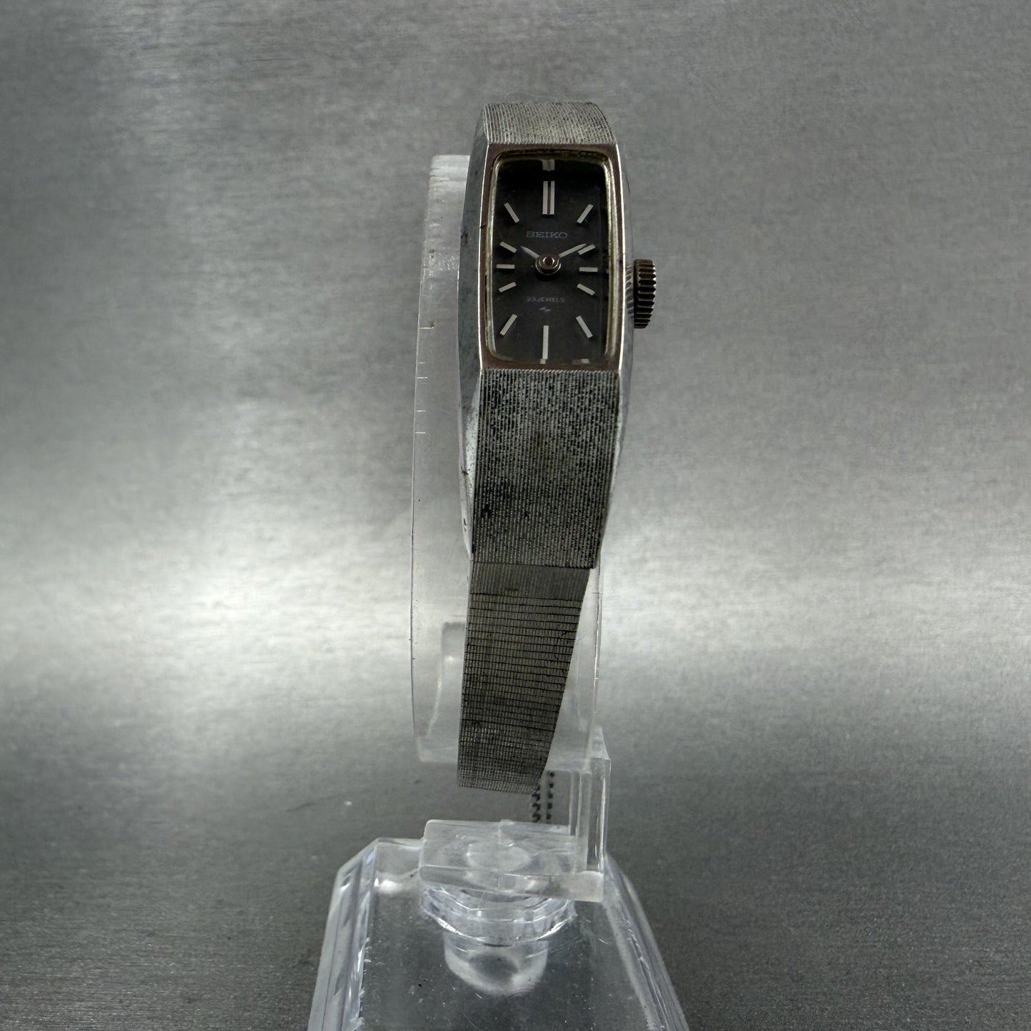 Seiko tank Watch Women 13mm Gray Dial Silver Tone Manual 1520-3570 Runs ABC5
