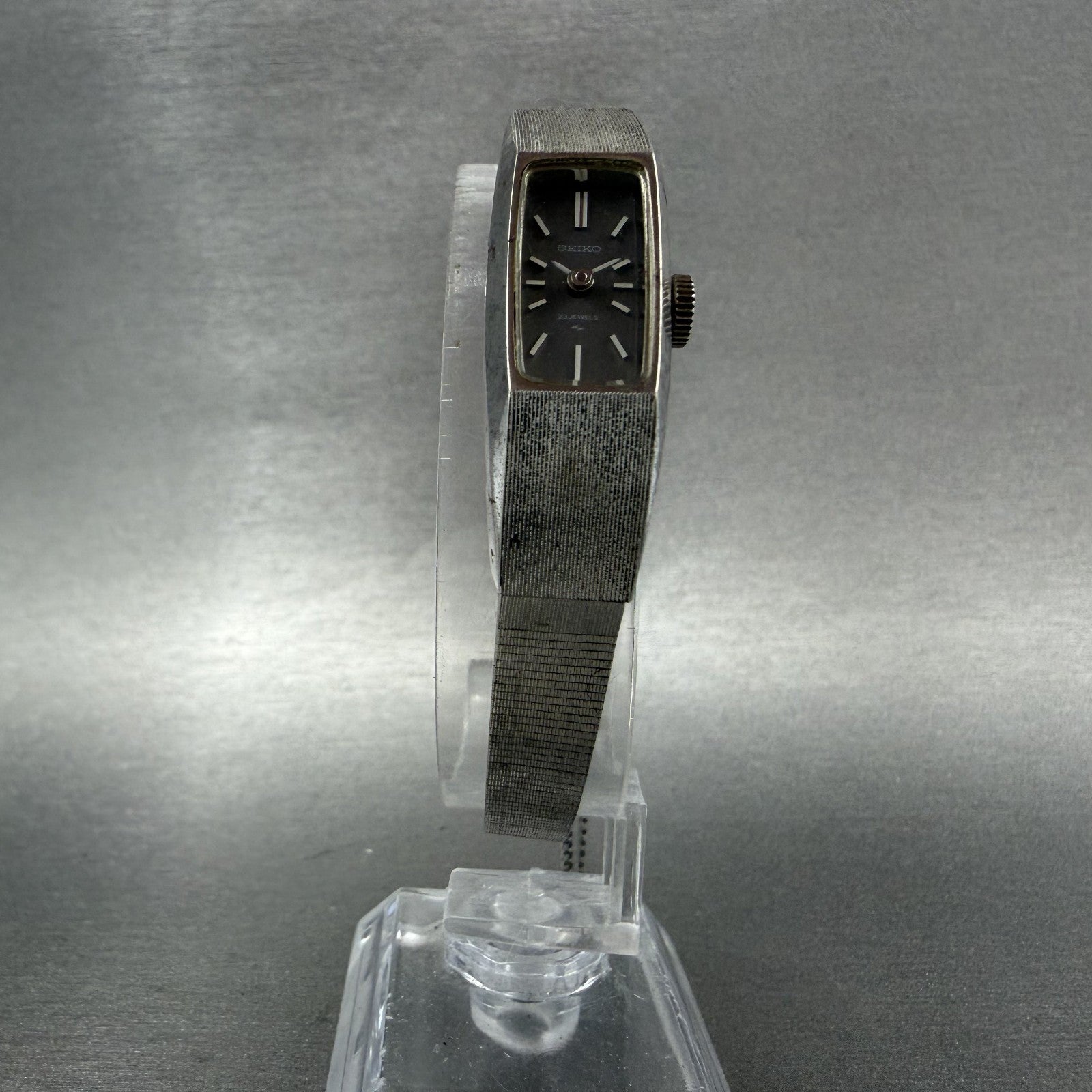 Seiko tank Watch Women 13mm Gray Dial Silver Tone Manual 1520-3570 Runs ABC5