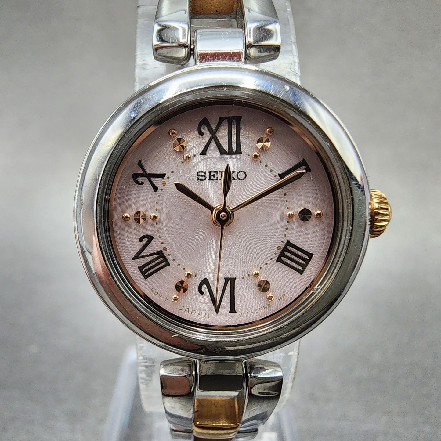 Seiko Solar Watch Women 23mm Pink Dial Two Tone Round V1170CV0 Runs1