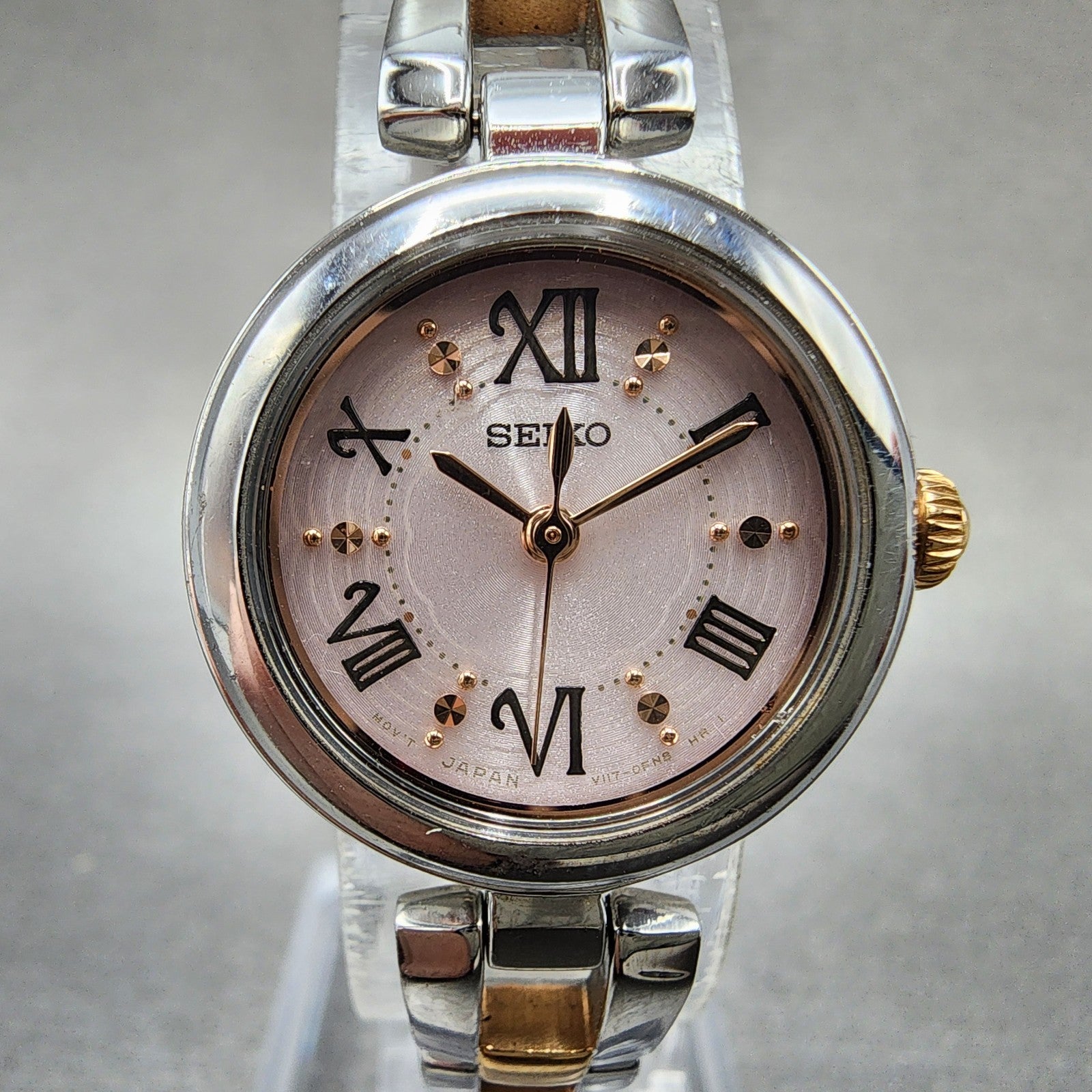 Seiko Solar Watch Women 23mm Pink Dial Two Tone Round V1170CV0 Runs1