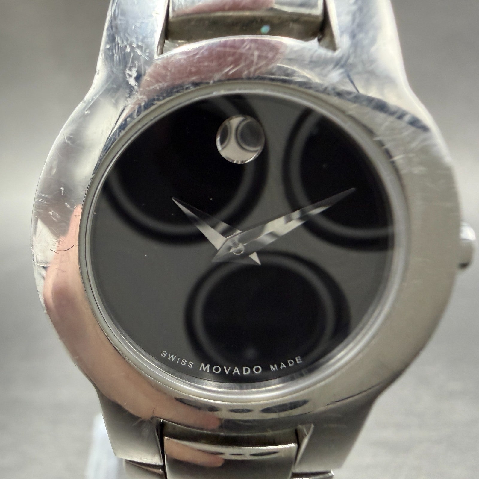 Movado Amorosa Watch Women 24m Black Dial Silver Tone Round 84 E4 1842 NewBat A81
