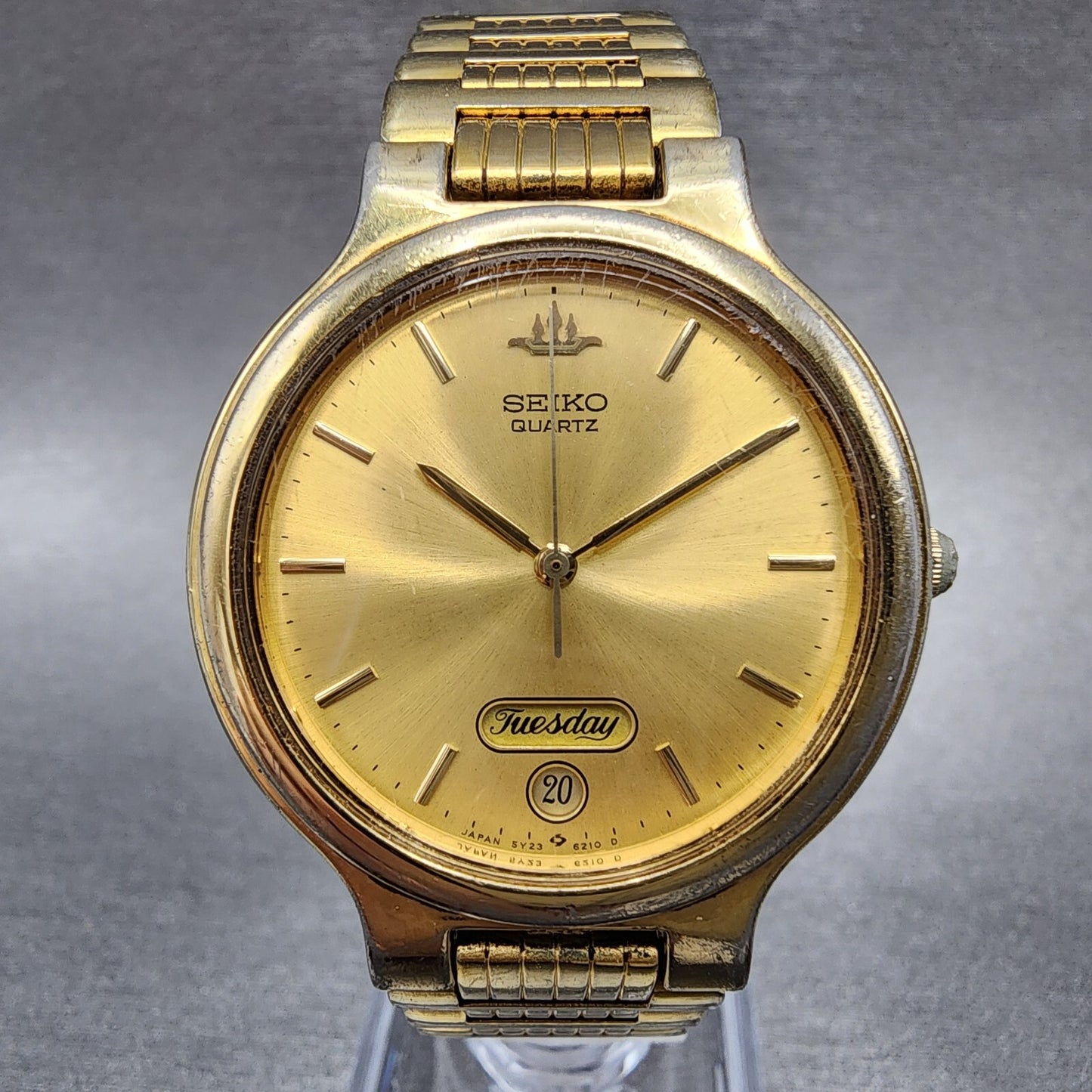 Seiko Watch Men 33mm Gold Dial Gold Tone Daydate Round 5Y236090 New Battery0