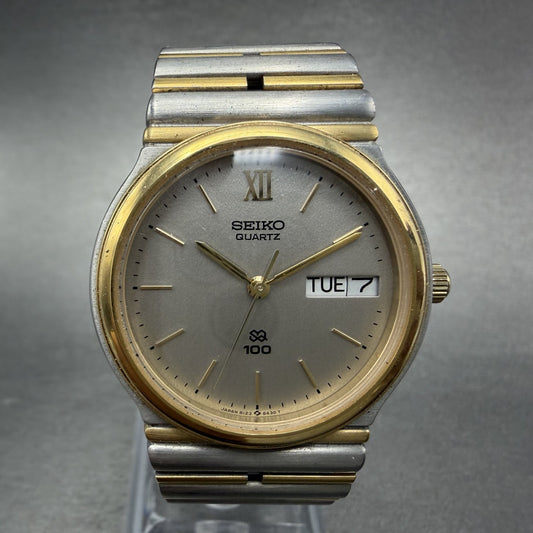 Seiko SQ Watch Men 33mm Silver dial Two Tone Round Daydate 8123-6299 New Battery0