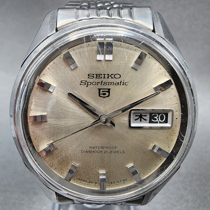 Seiko 5 Sportsmatic Watch Men 36mm Silver Dial Steel Daydate Automatic Runs1