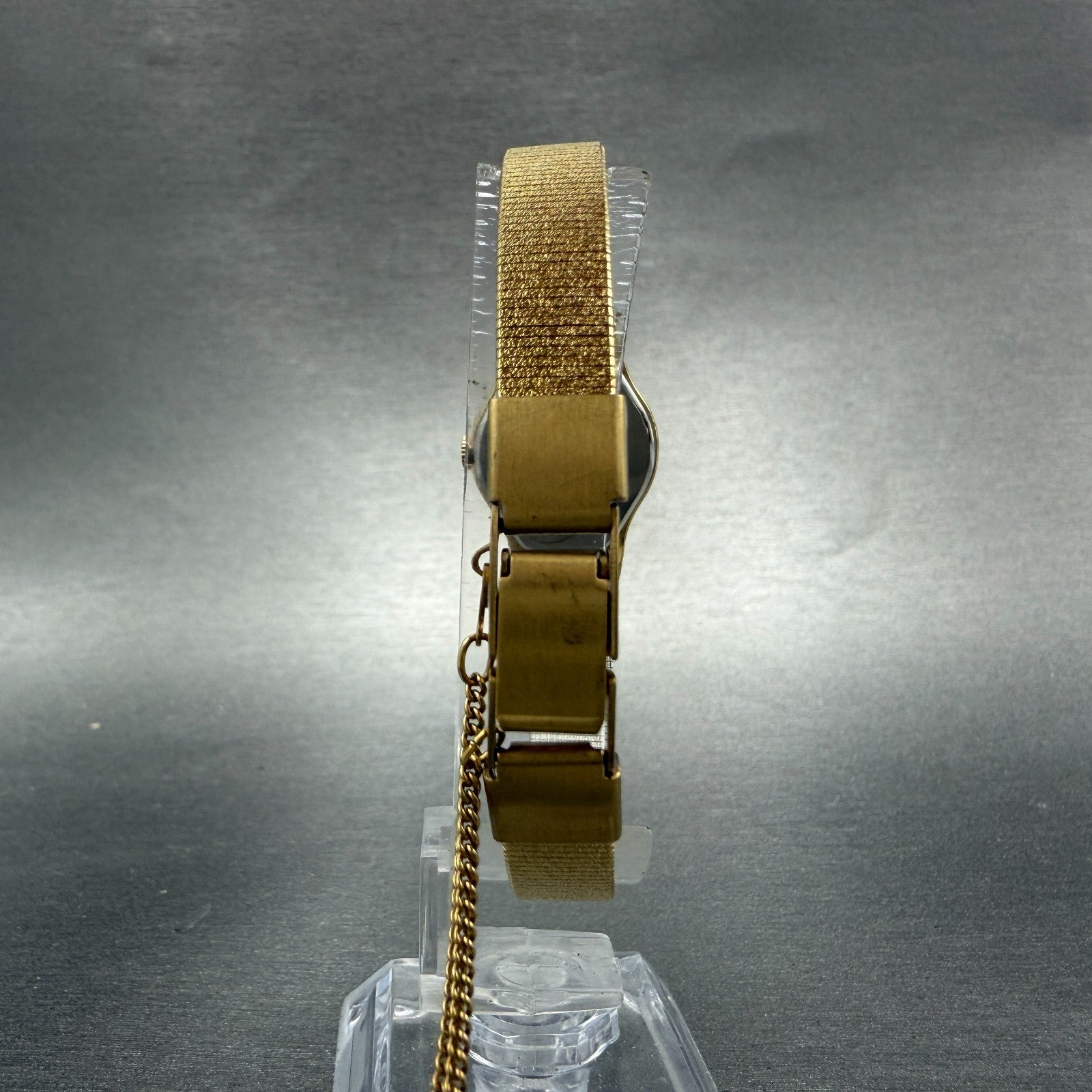 Seiko Watch Women 20mm Champagne Dial Gold Tone Round 8Y21-0020 New Battery GH57