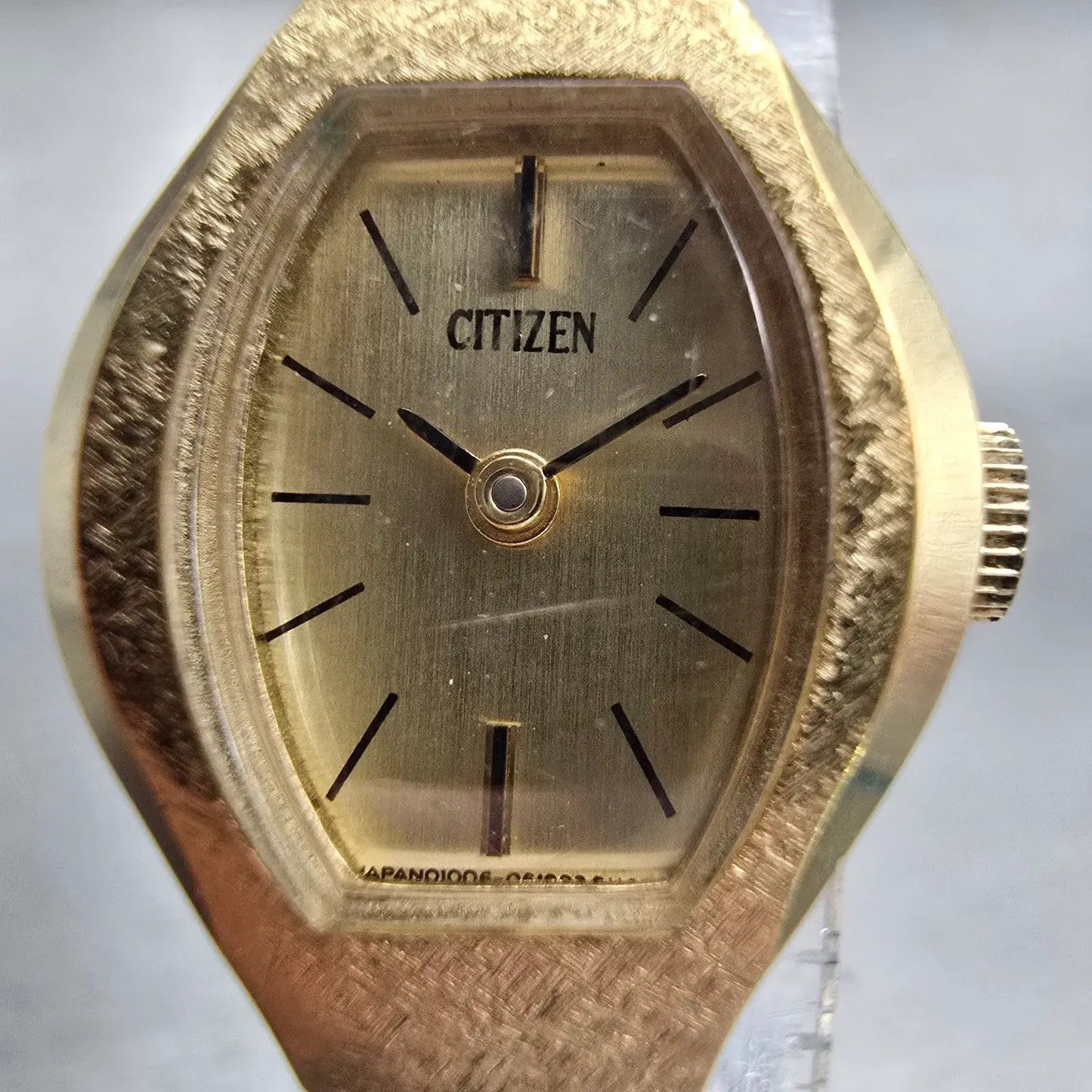 Citizen Watch Women 18mm Gold Dial Gold Tone Oval 4-152921 Manual Wind Works VTG1
