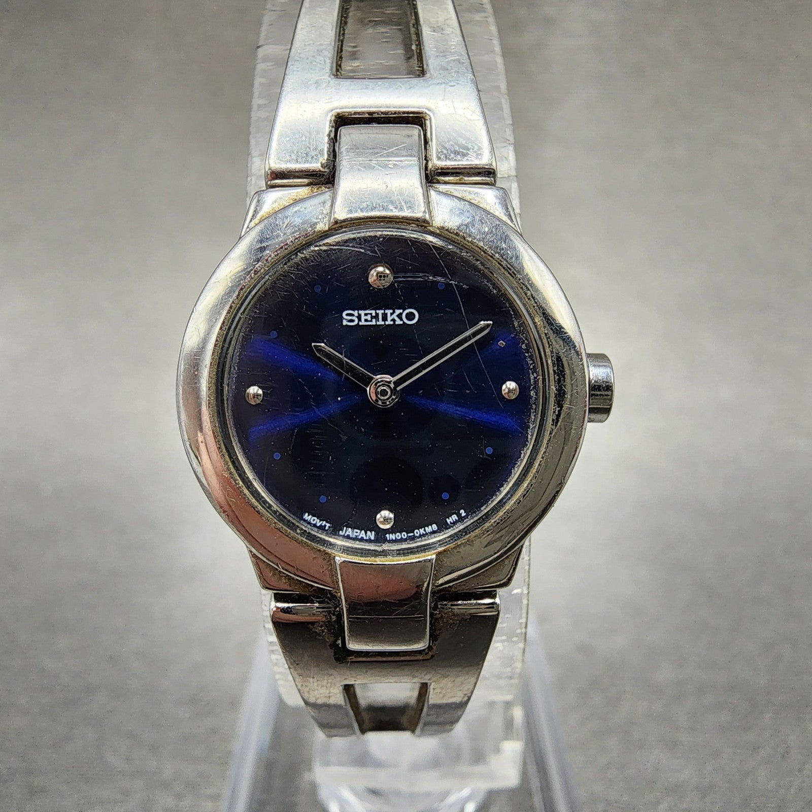 Seiko Watch Women 20mm Blue Dial Silver Tone Round 1n000gm0 New Battery0