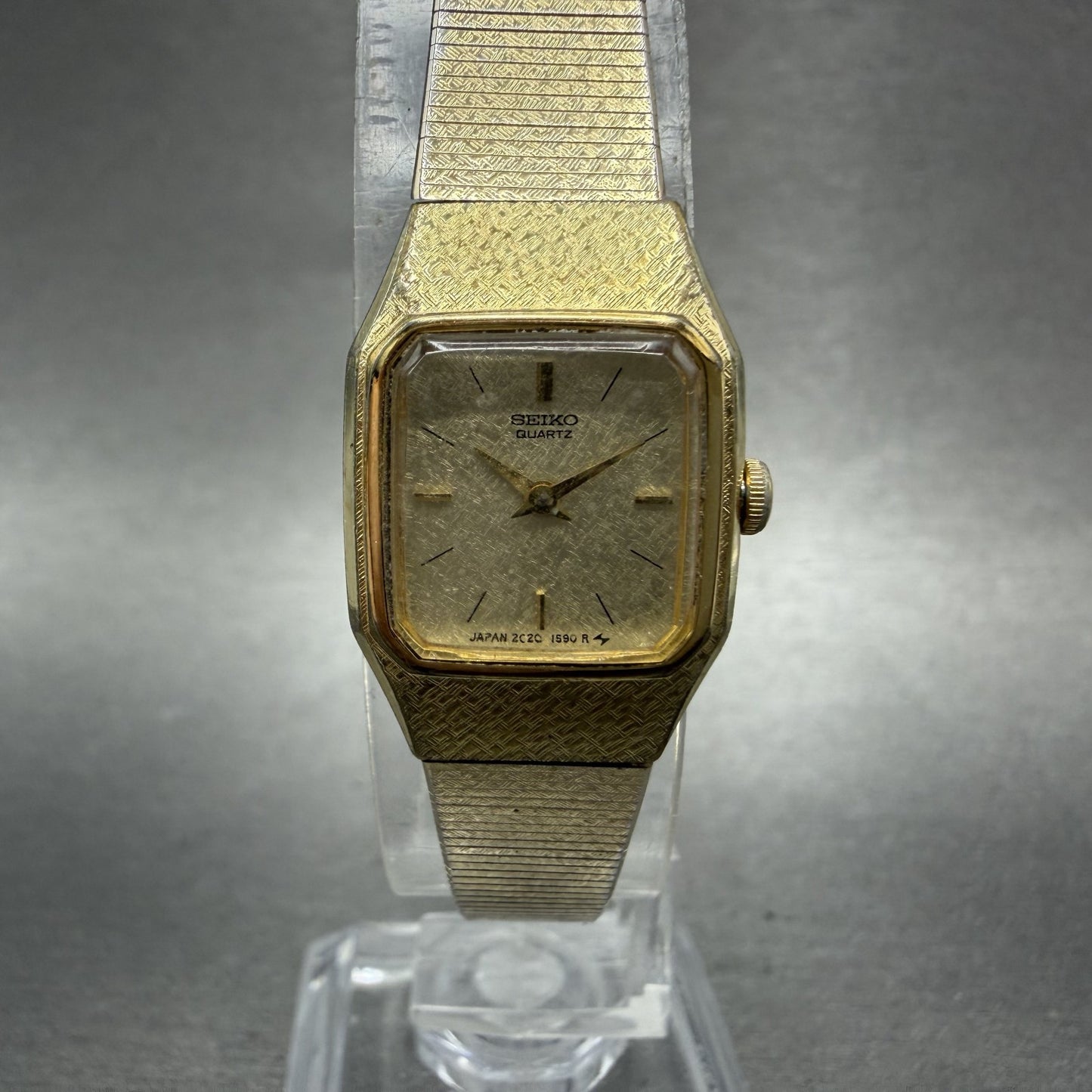 Seiko Watch Women 17mm Champagne Dial Gold Tone Rectangle 2C205789 New Battery0