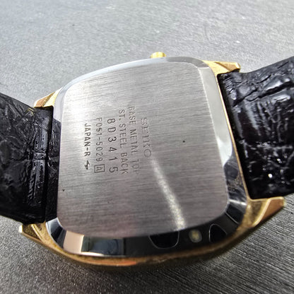 Seiko Watch Men 32mm Gold Digital Rectangle Daydate F051-5029 New Battery VTG9