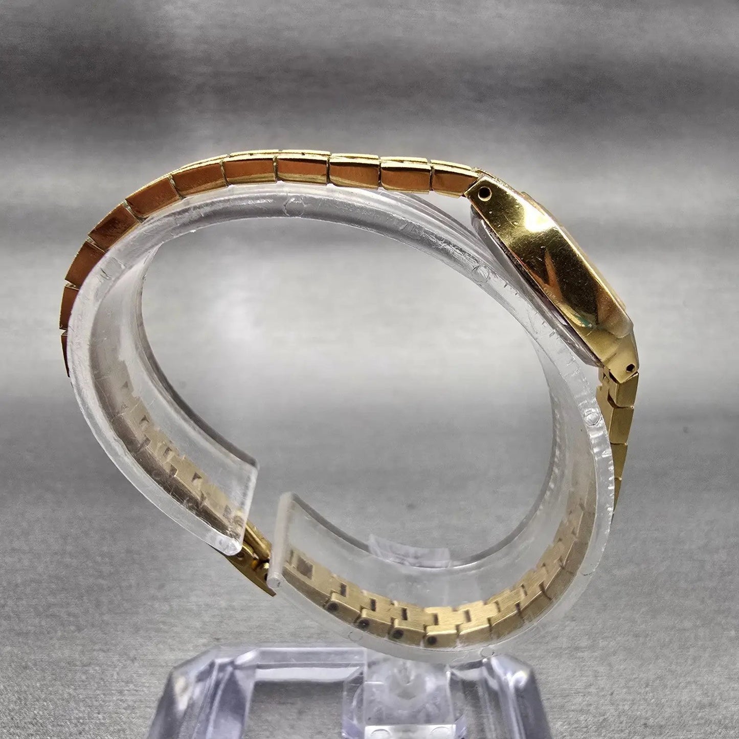 Citizen CQ Watch Women 17mm Black Dial Gold Tone Rectangle 3220-S20889 New Batt8