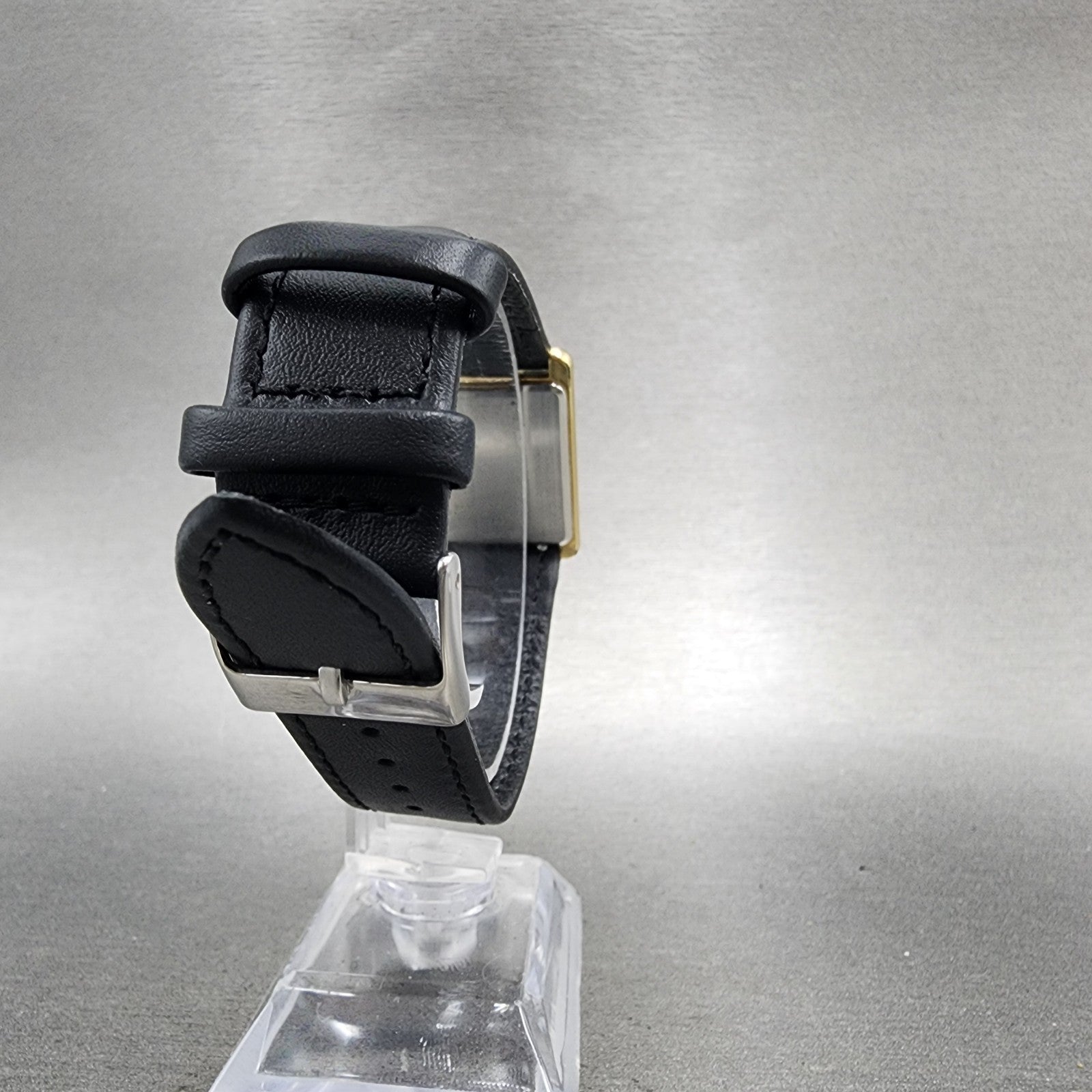 Seiko Tank Watch Men 26mm White Dial Gold Tone Rectangle 5p305a89 New Battery7
