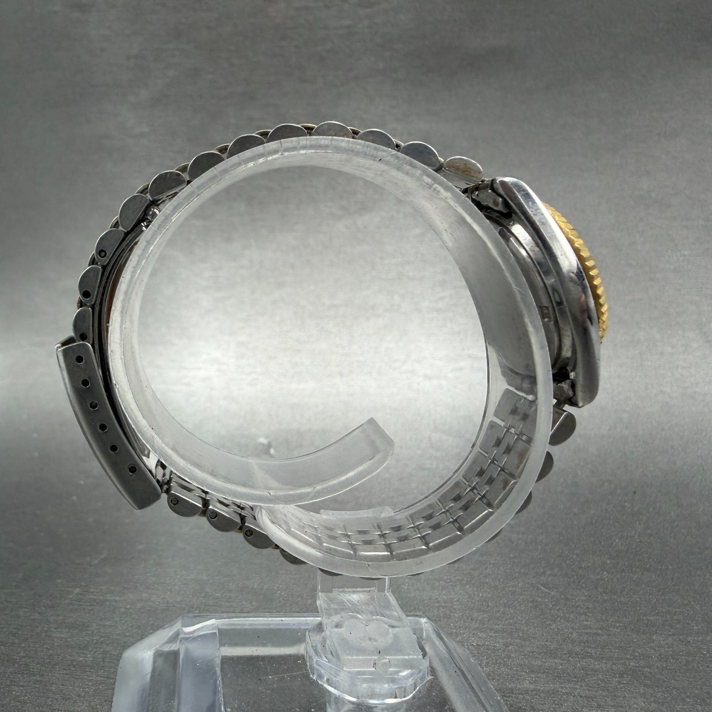 Seiko Watch Women 25mm White Dial Two Tone Daydate Round 7n83-0041 New Batt 87B8
