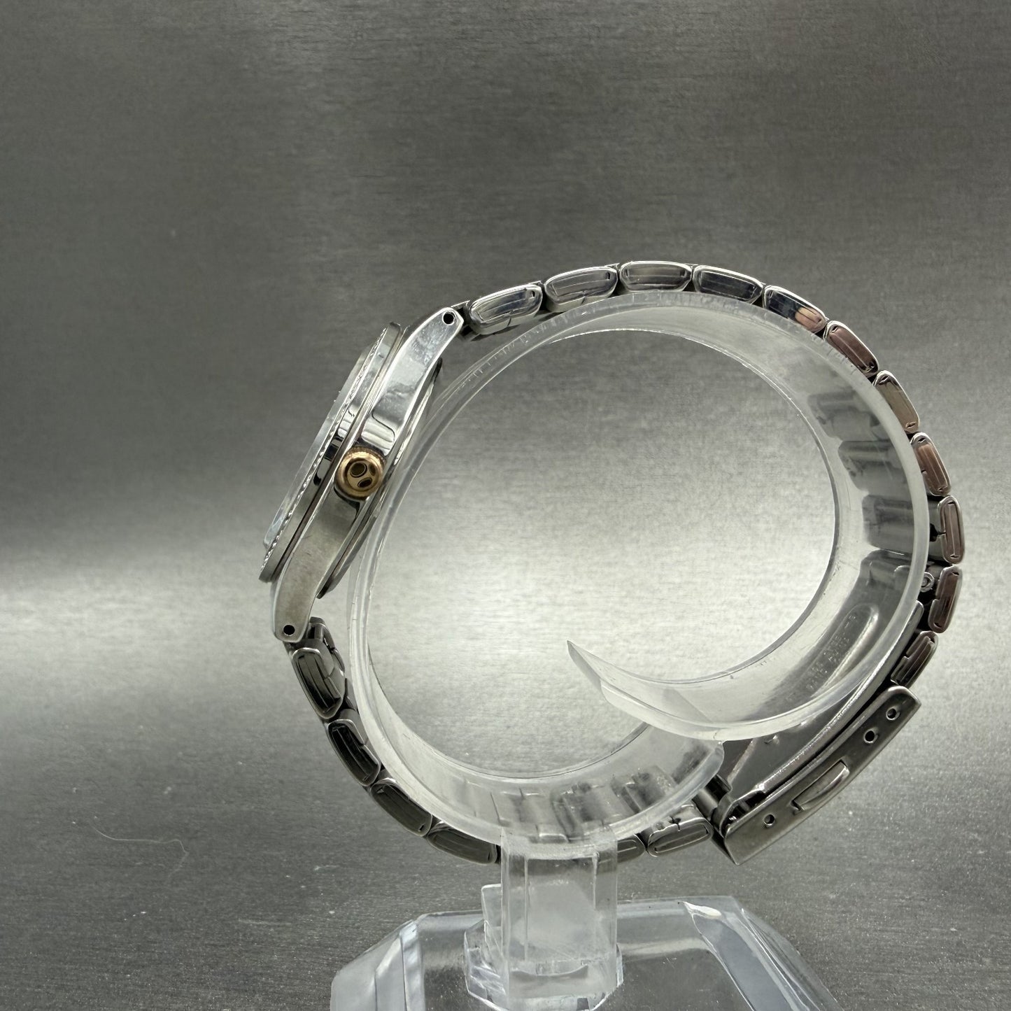 Seiko Watch Women 28mm Silver Dial Silver Tone Round Date 6N22-00D0 New Battery6
