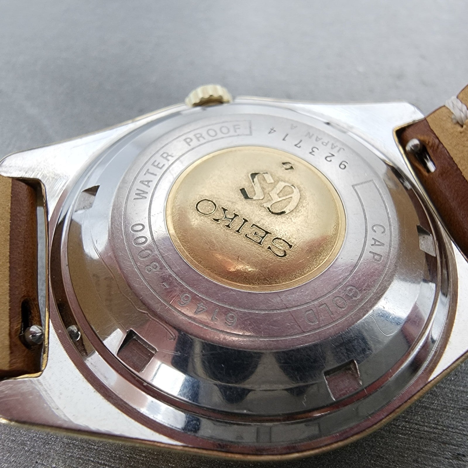 Grand Seiko Watch Men 37mm Gold Dial Gold Plated Daydate 61468000 Automatic10