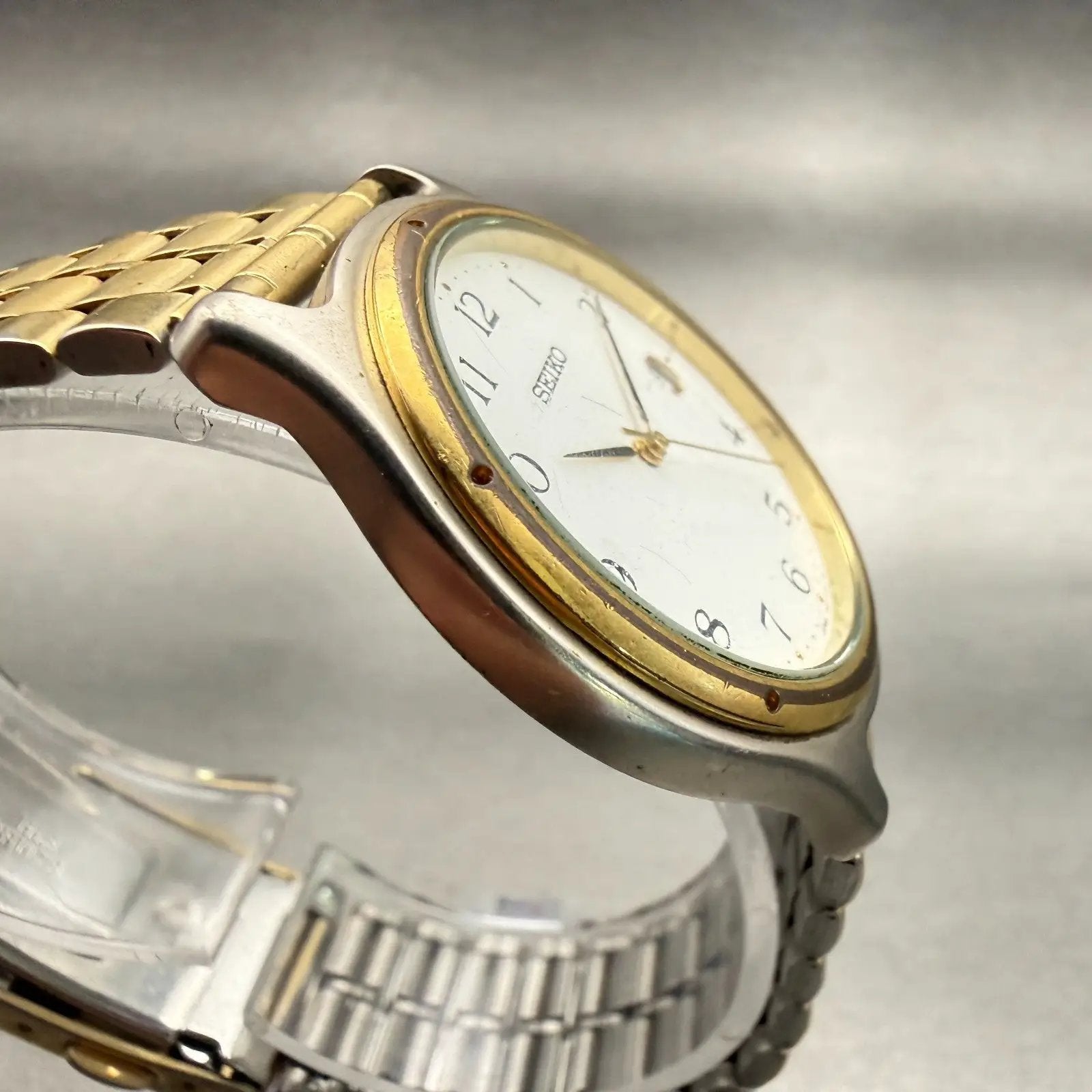 Seiko Watch Men 35mm White Dial Two Tone Date Round 7N32-0150 New Battery VTG3