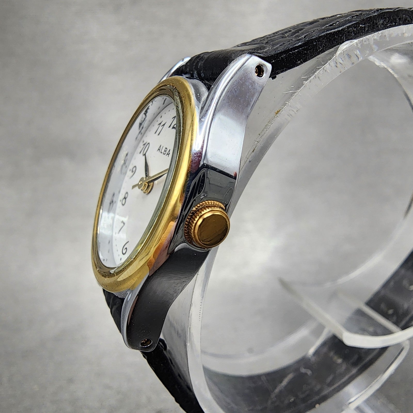 Seiko ALBA Watch Women 21mm White Dial Two Tone Oval VX01K989 New Battery2