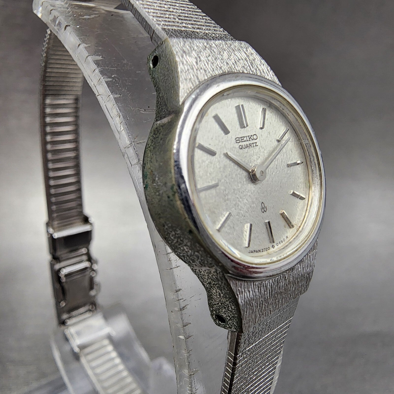 Seiko Watch Women 20mm Silver Dial Silver Tone Oval 23205430 New Battery VTG3