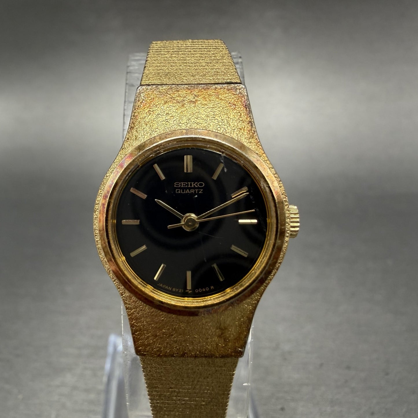 Seiko Watch Women 20mm Black Dial Gold Tone Round 8y21-0029 New Battery IJJOPS0