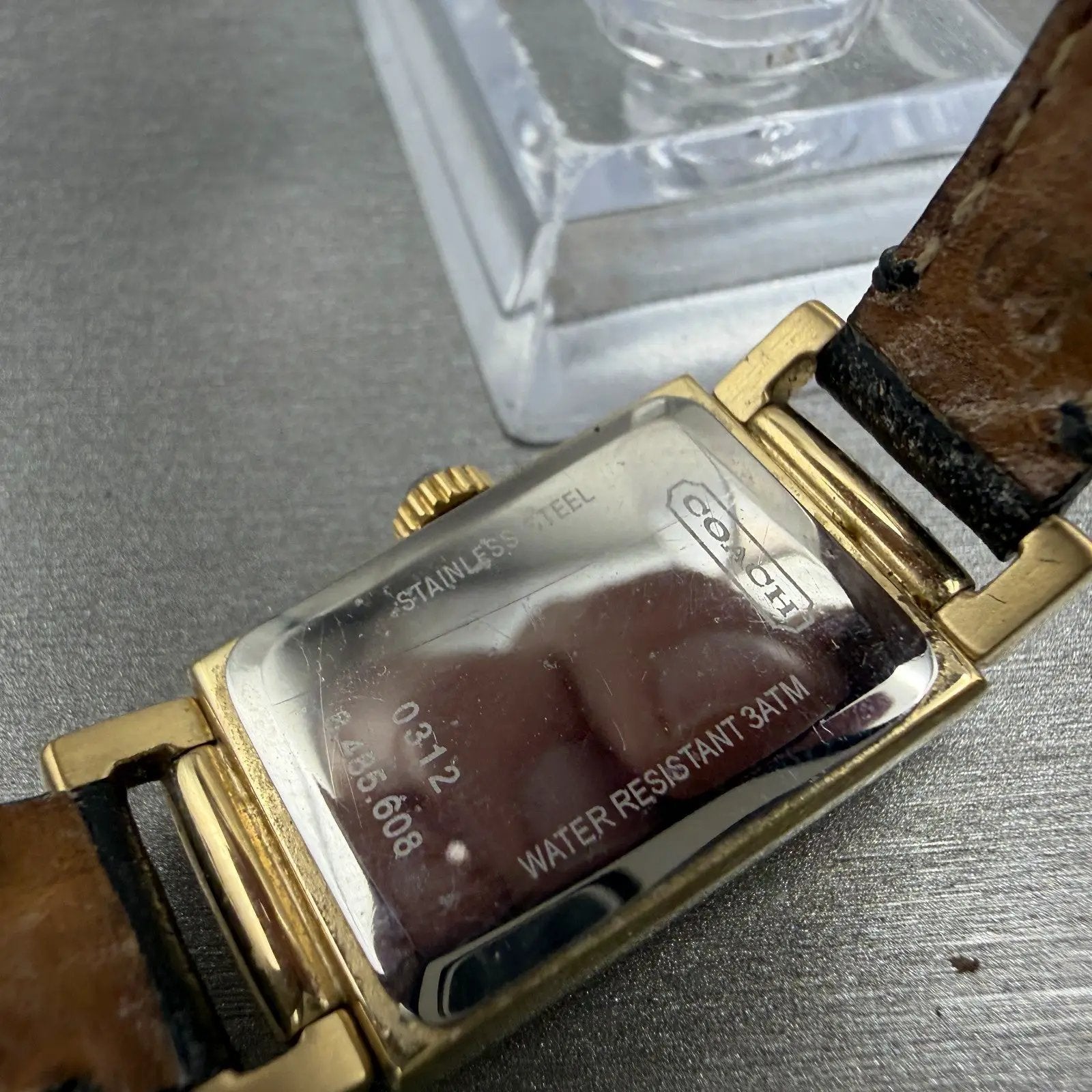 Coach Tank Watch Women 17mm White Dial Gold Tone Rectangle 0312 New Battery9