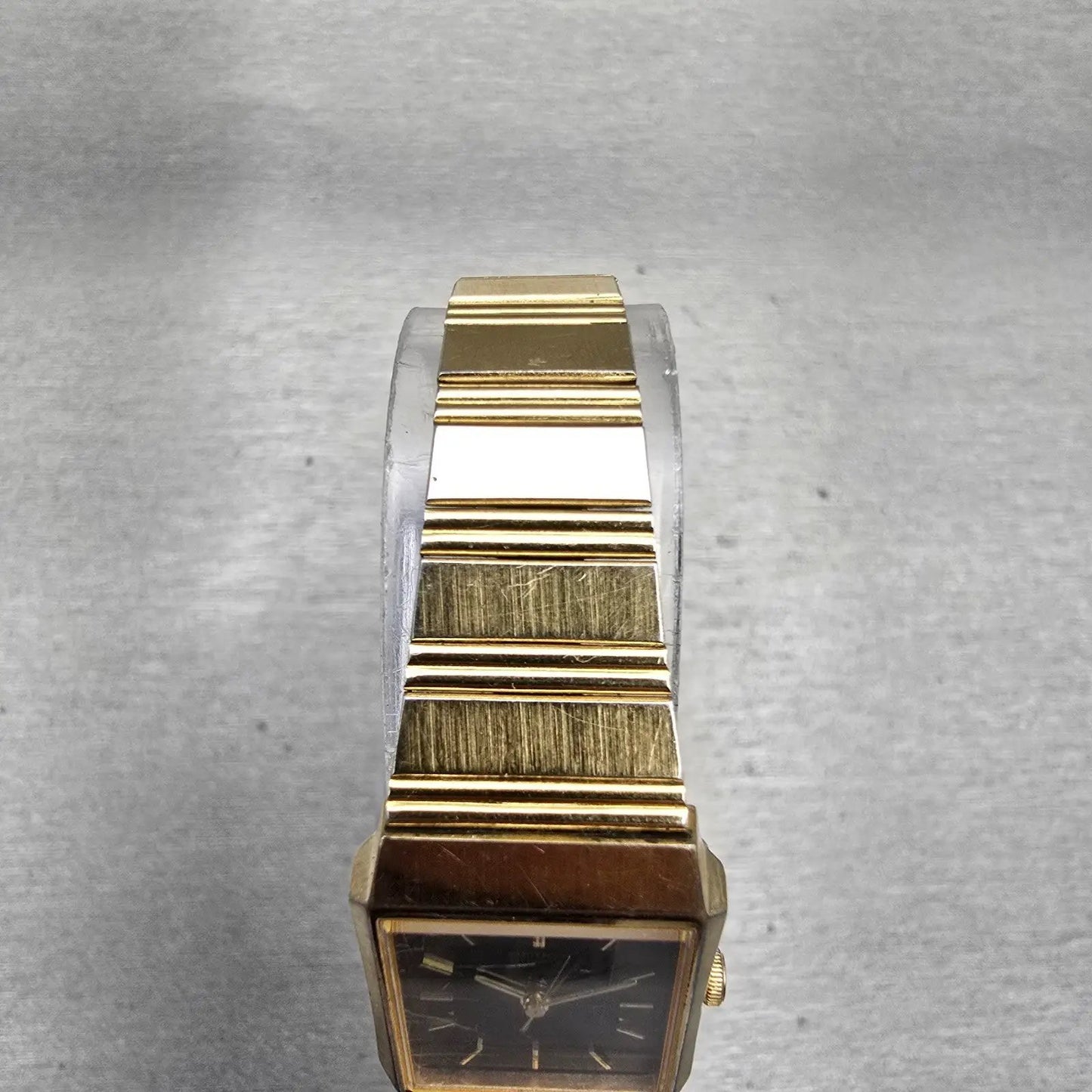 Seiko Watch Women 18mm Black Dial Gold Tone Rectangle 2C21-5220 New Battery VTG4