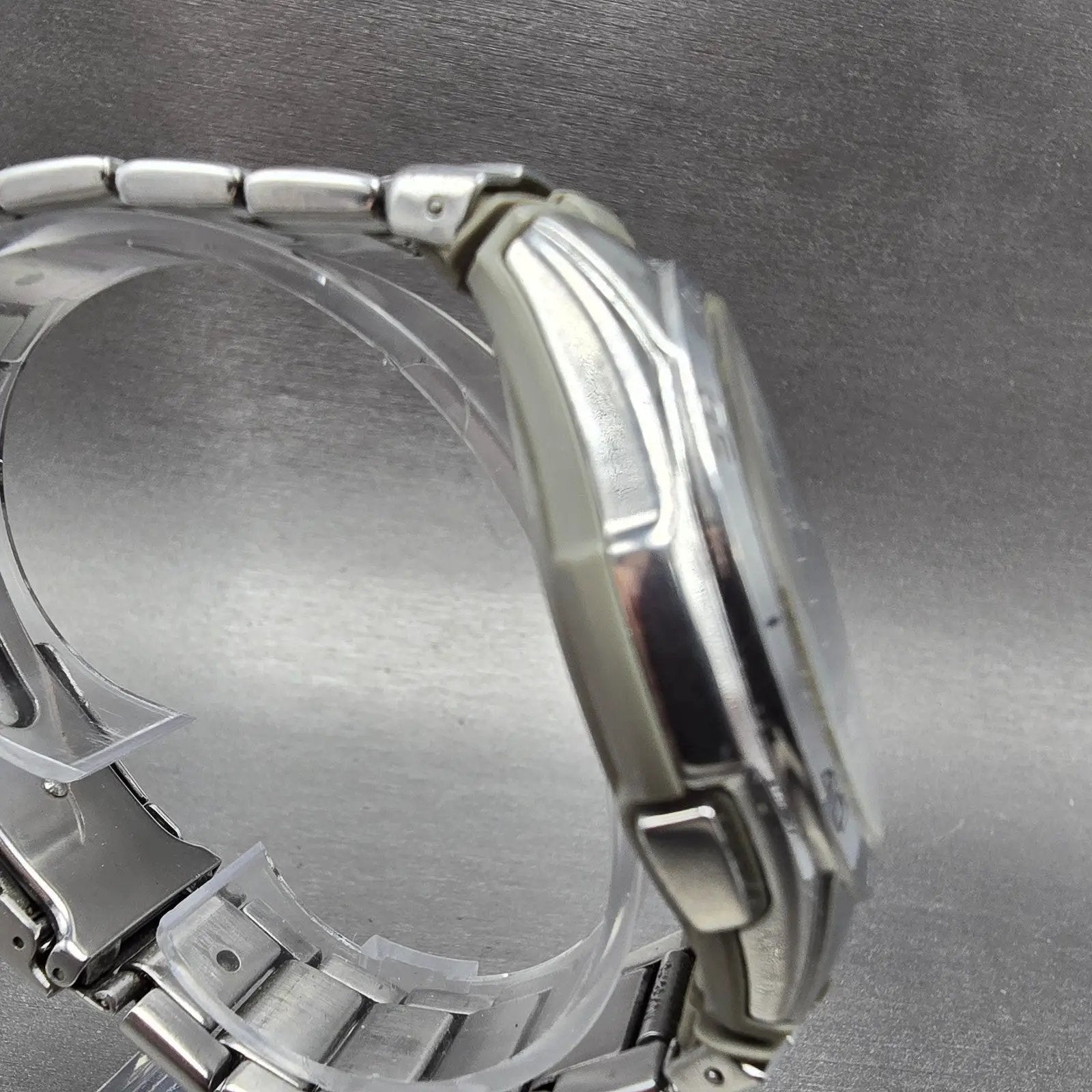 Casio Wave Ceptor Watch Men 43mm Blue Dial Silver Tone Solar Alarm Daydate Runs3