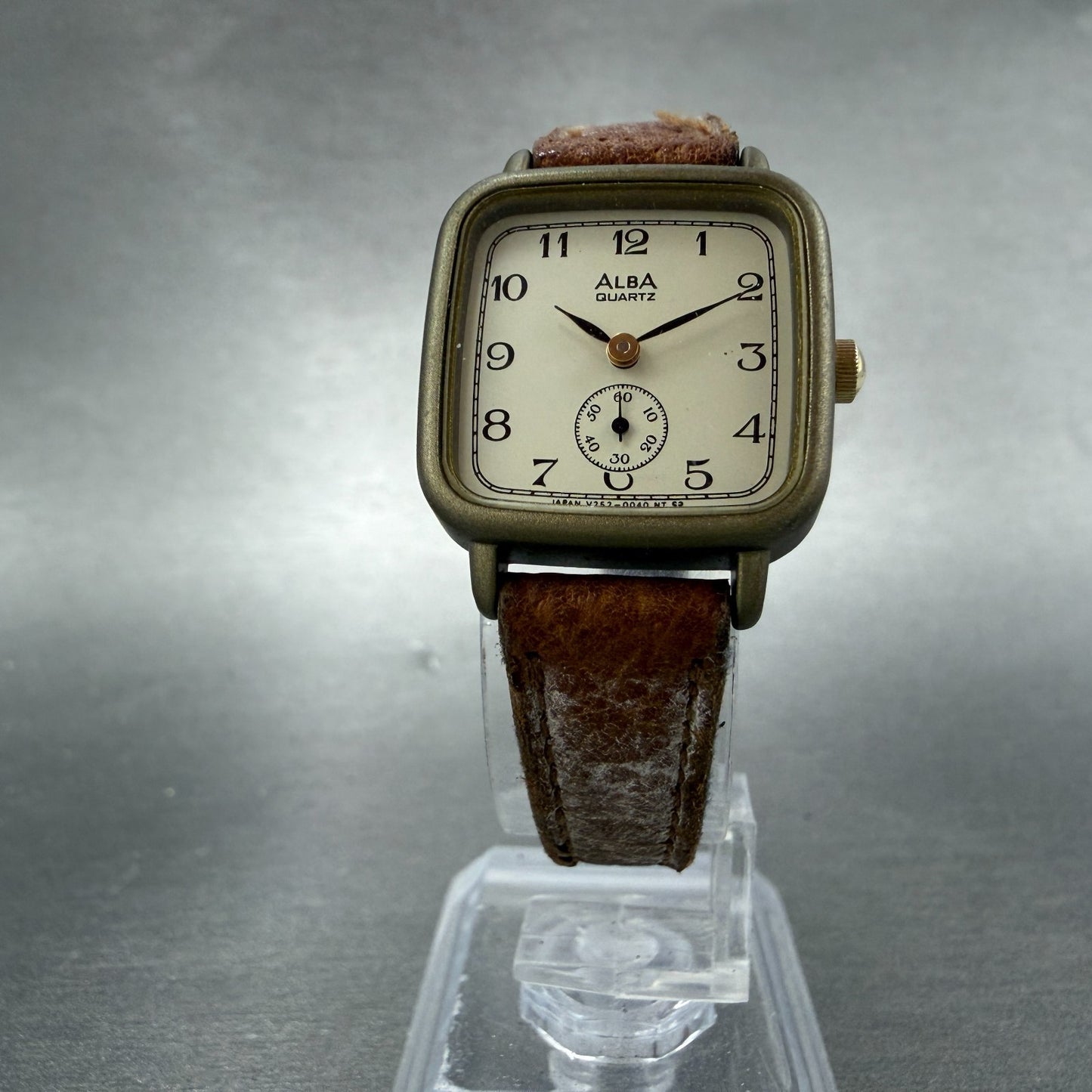 Seiko Alba watch Women 22mm Cream Dial Gold Tone Square V252-5020 New Battery5
