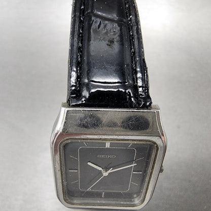 VTG Seiko Tank Watch Women 25mm Black Dial Silver Tone Rectangle 5P31-5020 PARTS