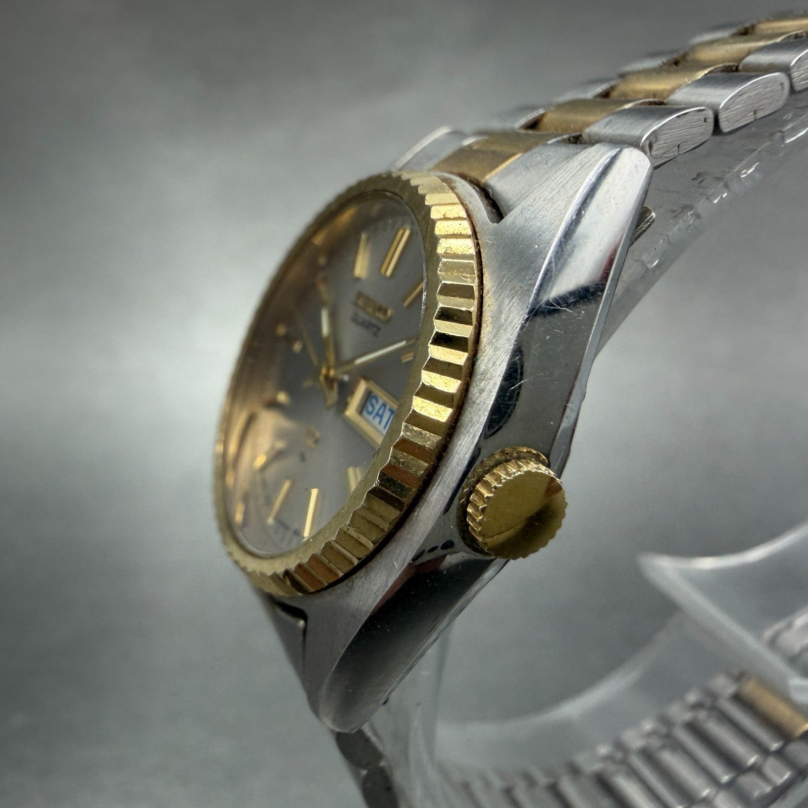 Seiko SQ Watch Women 24mm Silver Dial Two Tone Daydate 8523-0050 New Battery HJ72