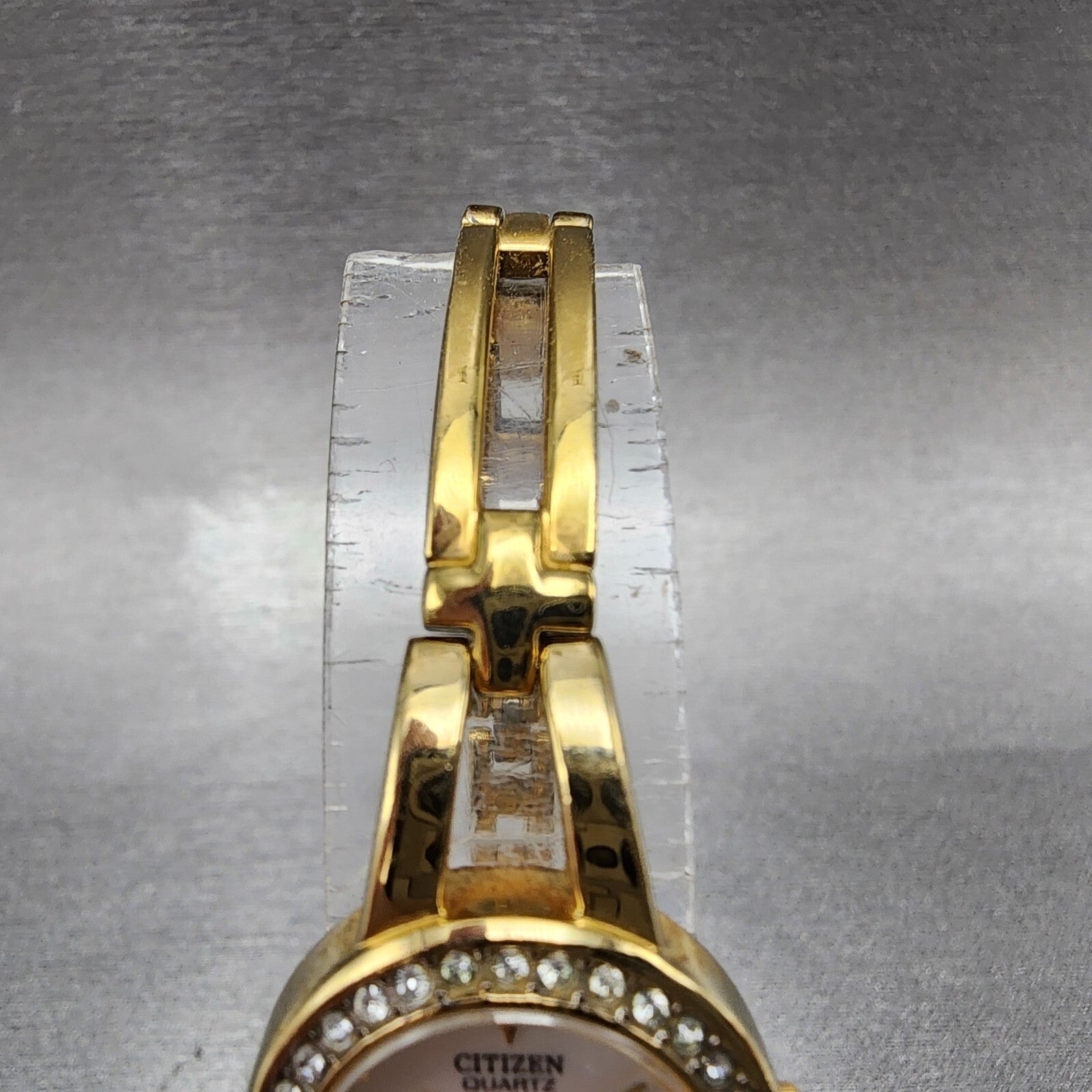 Citizen Watch Women 20mm MOP Dial Gold Tone Crystal Bezel Round New Battery4