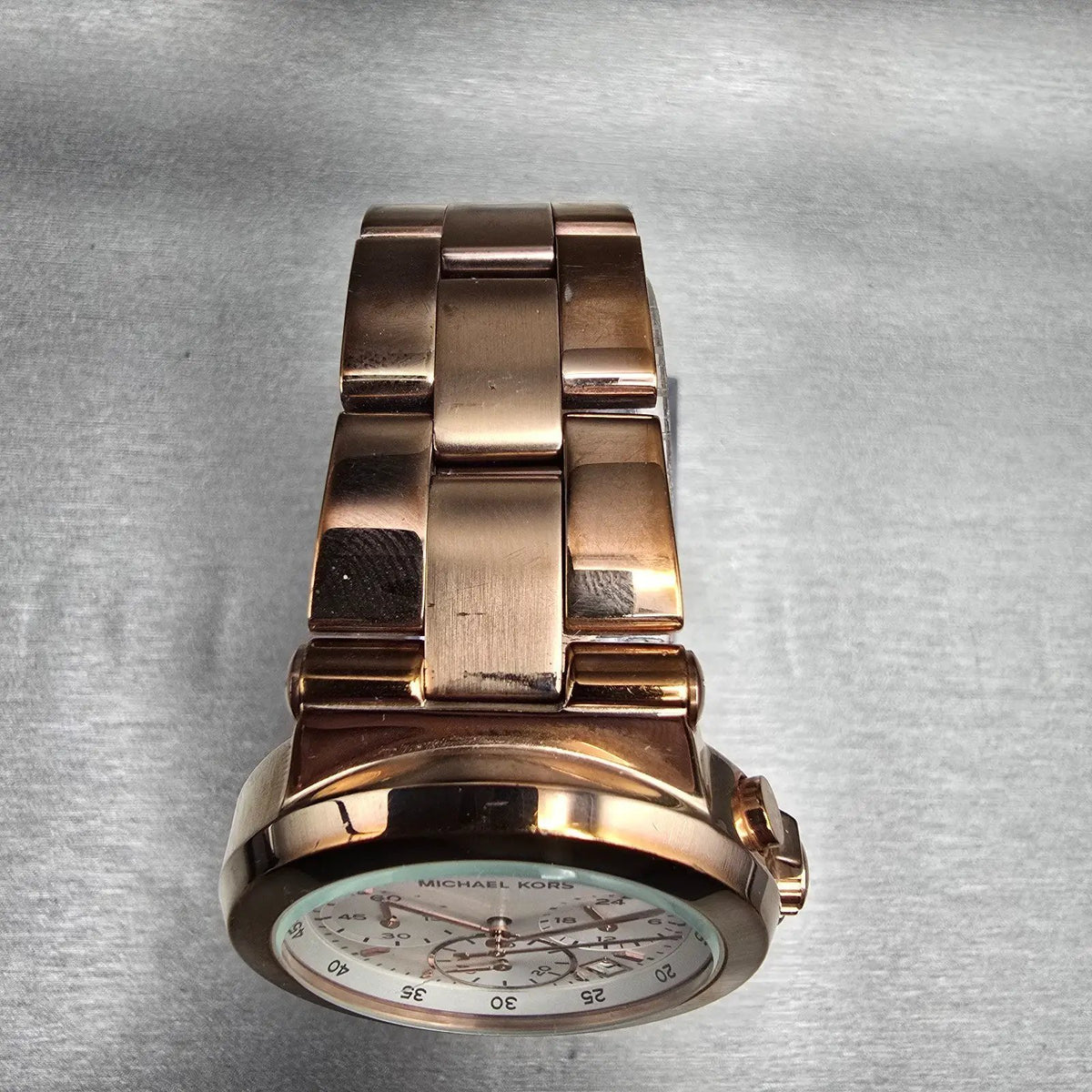 Michael Kors Runway Watch Women 38mm White Dial Rose Gold Chrono MK5223 New Batt4